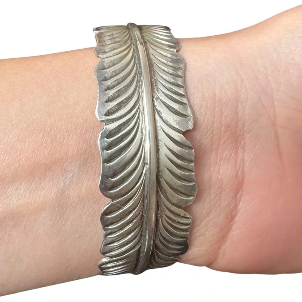 Vintage Navajo Turquoise Sterling Silver Cuff Bracelet by Ben Begaye Signed